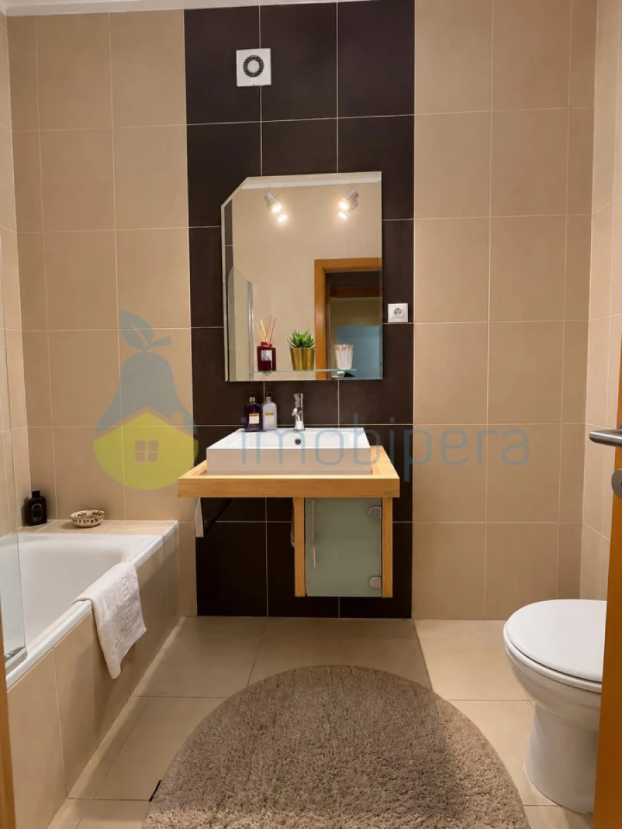 Apartamento T2 para Venda em Portimão Foto 16