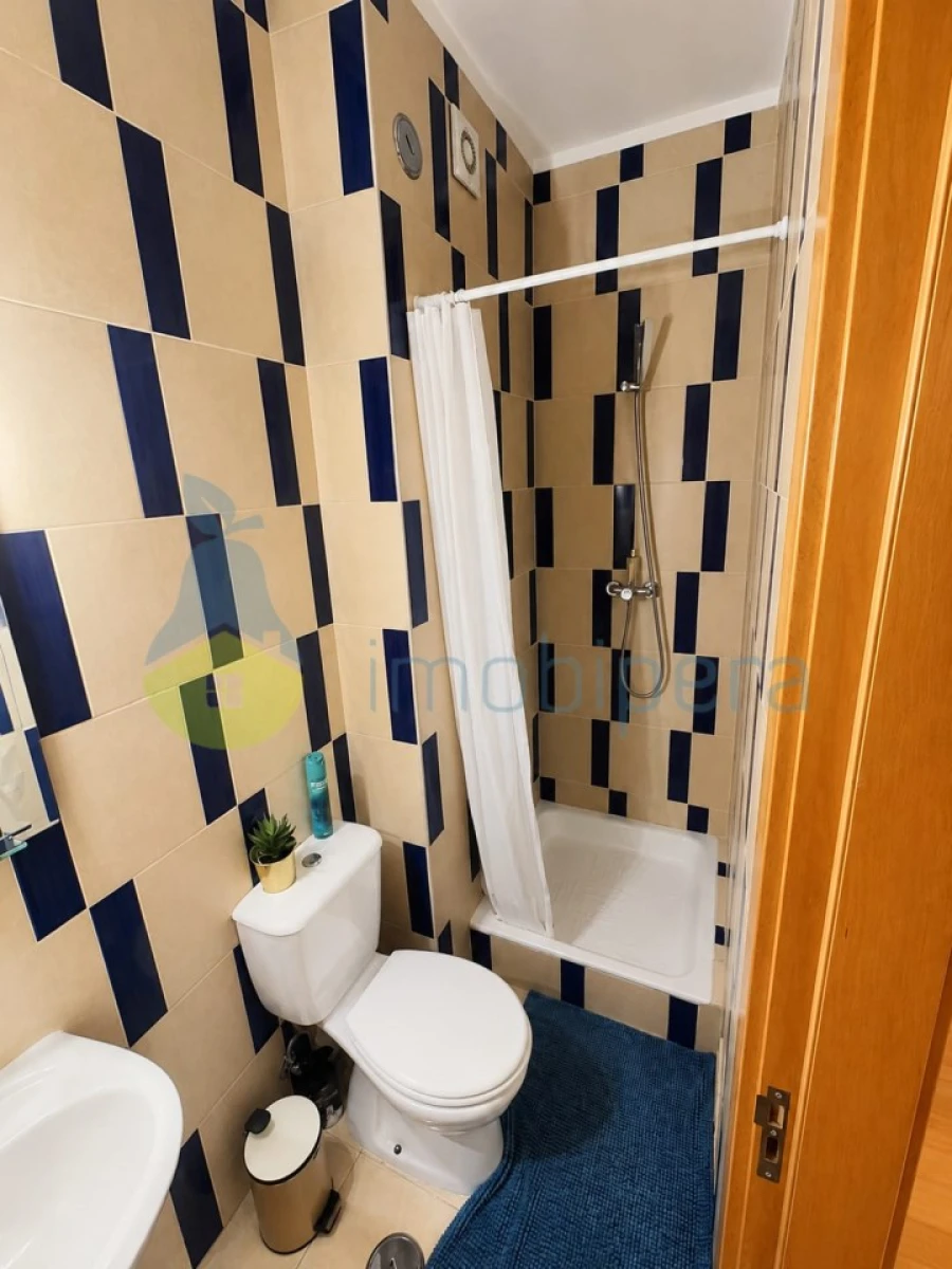 Apartamento T2 para Venda em Portimão Foto 19