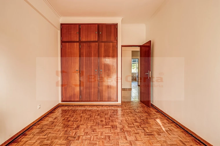 Apartamento T2 para Venda em Póvoa de Santa Iria e Forte da Casa Foto 9