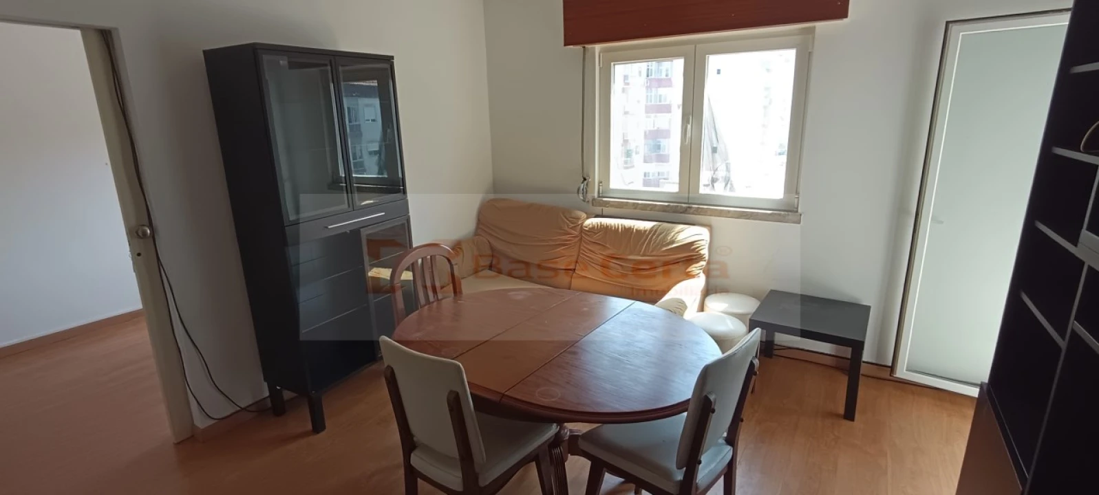 Apartamento T1 para Venda em Águas Livres Foto 1