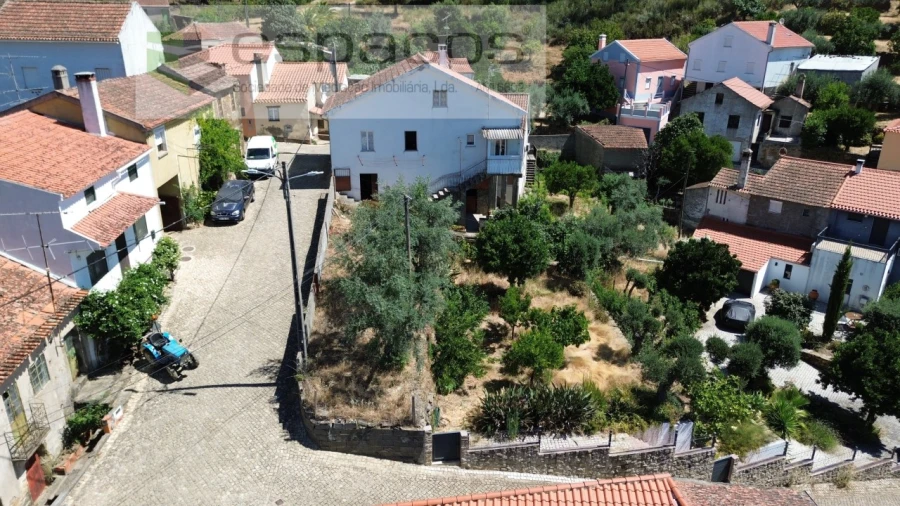 Moradia T3 para Venda em São Vicente da Beira Foto 4