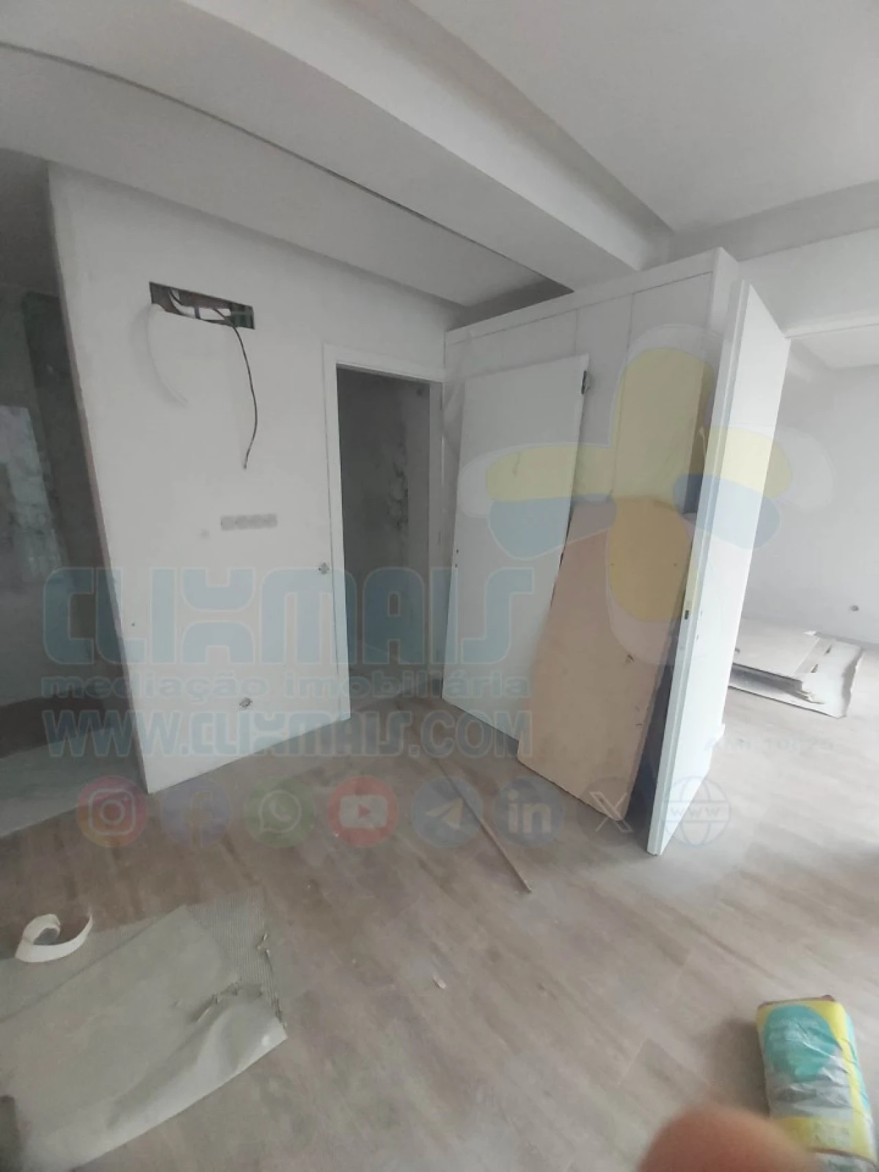 Apartamento T1 para Venda em Braga (Maximinos, Sé e Cividade) Foto 7