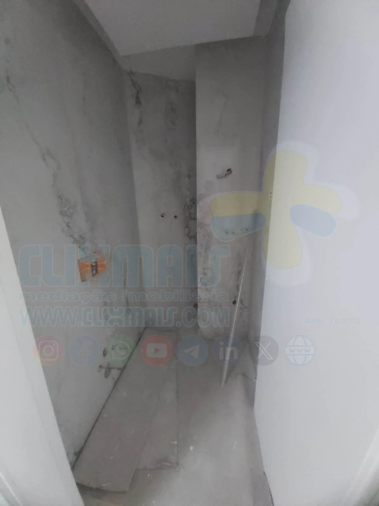 Apartamento T1 para Venda em Braga (Maximinos, Sé e Cividade) Foto 11