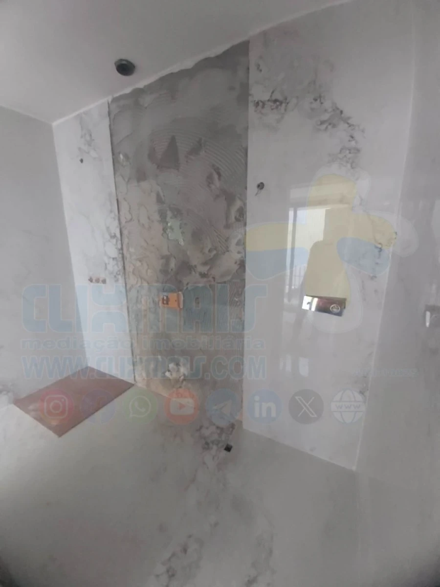 Apartamento T1 para Venda em Braga (Maximinos, Sé e Cividade) Foto 9