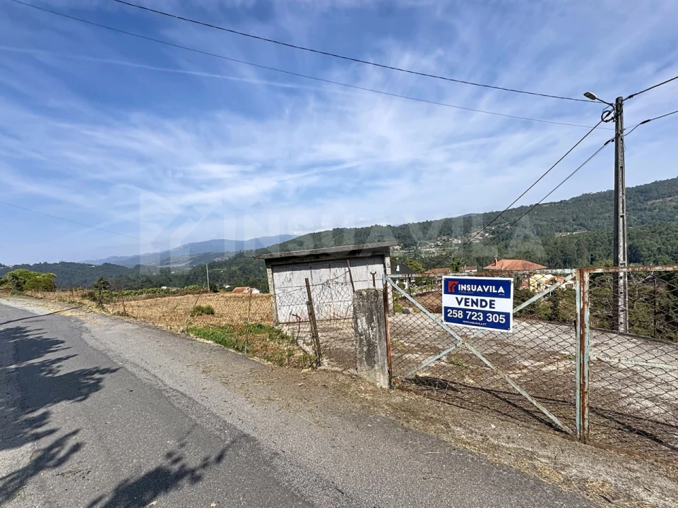 Terreno para Venda em Chaviães e Paços Foto 8
