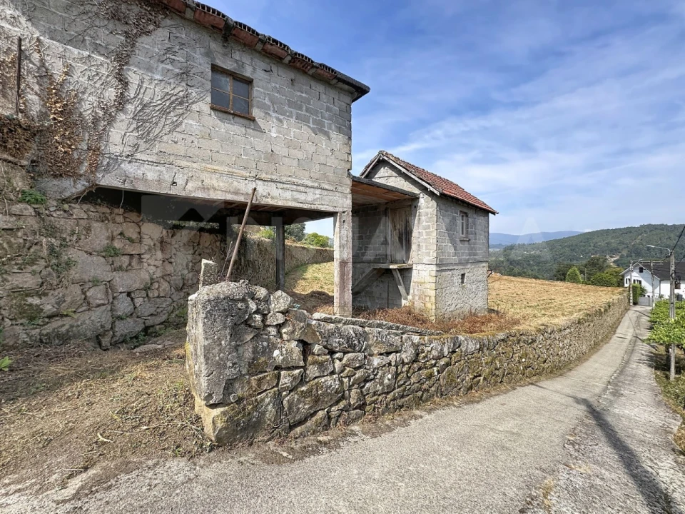 Terreno para Venda em Chaviães e Paços Foto 13