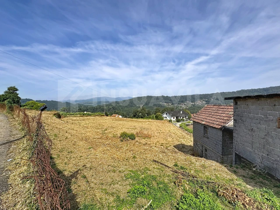 Terreno para Venda em Chaviães e Paços Foto 15