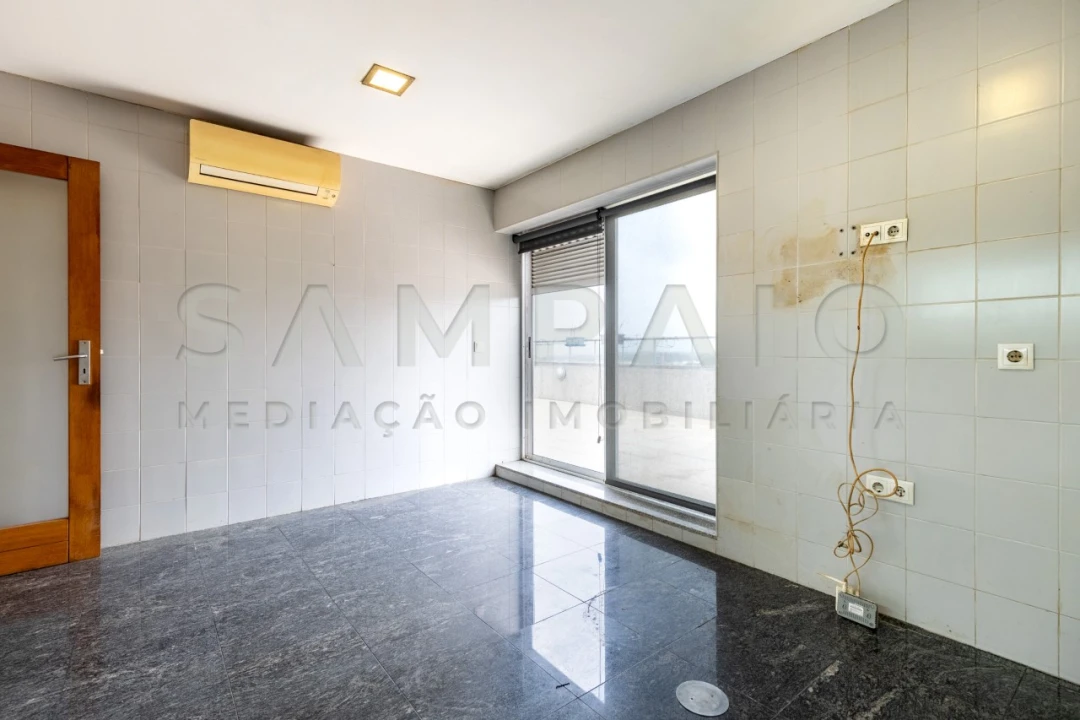 Apartamento T4 para Venda em Ermesinde Foto 12