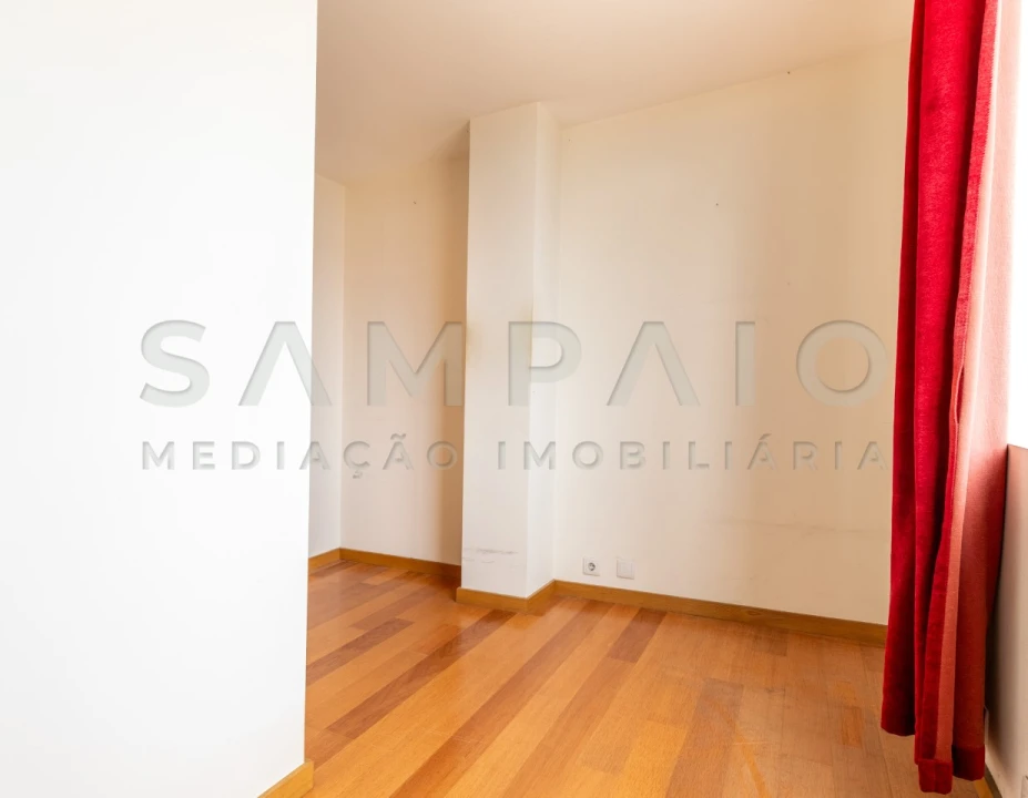 Apartamento T4 para Venda em Ermesinde Foto 17