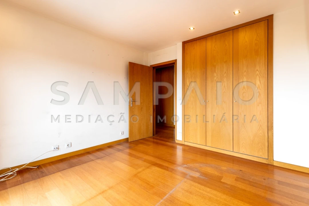 Apartamento T4 para Venda em Ermesinde Foto 29