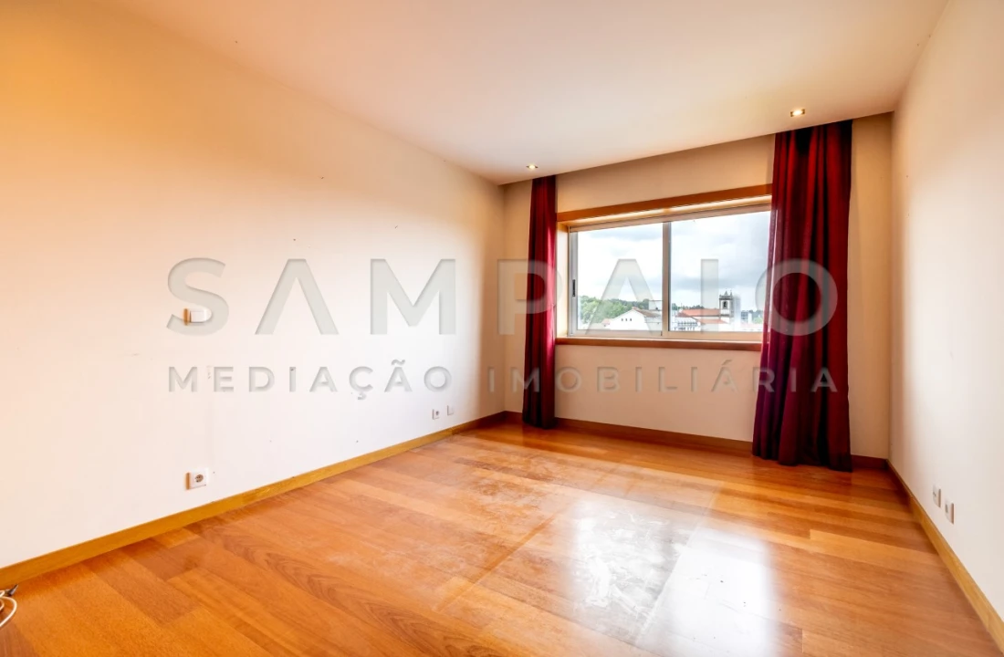Apartamento T4 para Venda em Ermesinde Foto 35