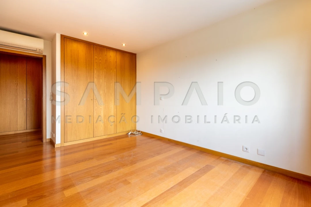 Apartamento T4 para Venda em Ermesinde Foto 39