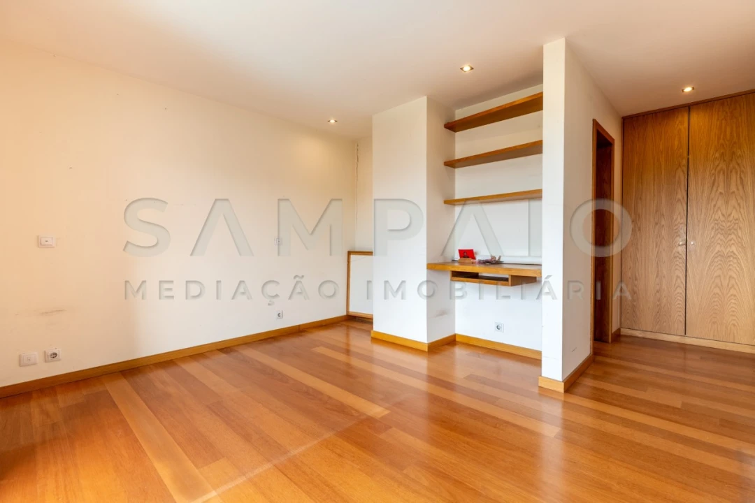 Apartamento T4 para Venda em Ermesinde Foto 44