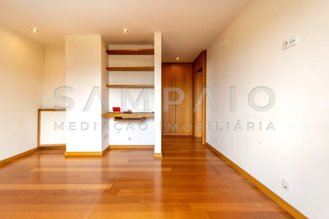 Apartamento T4 para Venda em Ermesinde Foto 45