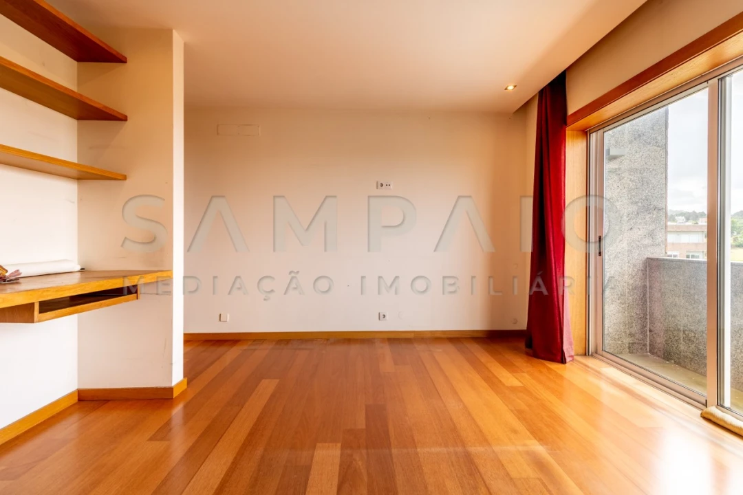 Apartamento T4 para Venda em Ermesinde Foto 47