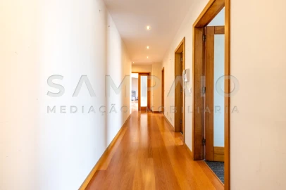 Apartamento T4 para Venda em Ermesinde