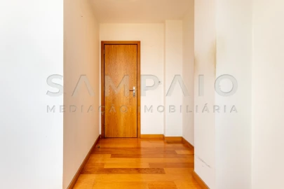 Apartamento T4 para Venda em Ermesinde