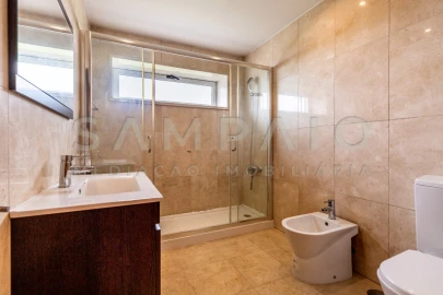 Apartamento T4 para Venda em Ermesinde