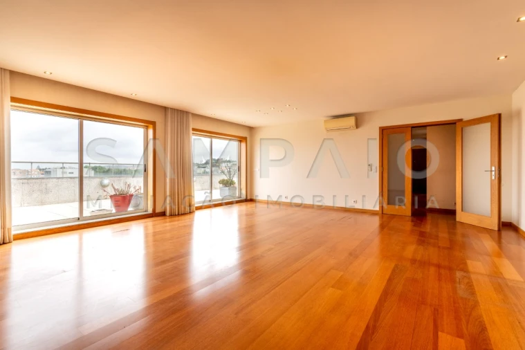 Apartamento T4 para Venda em Ermesinde Foto 3