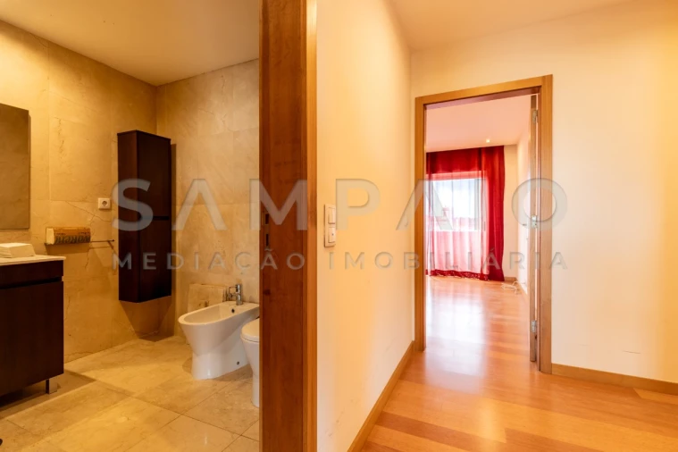 Apartamento T4 para Venda em Ermesinde Foto 23