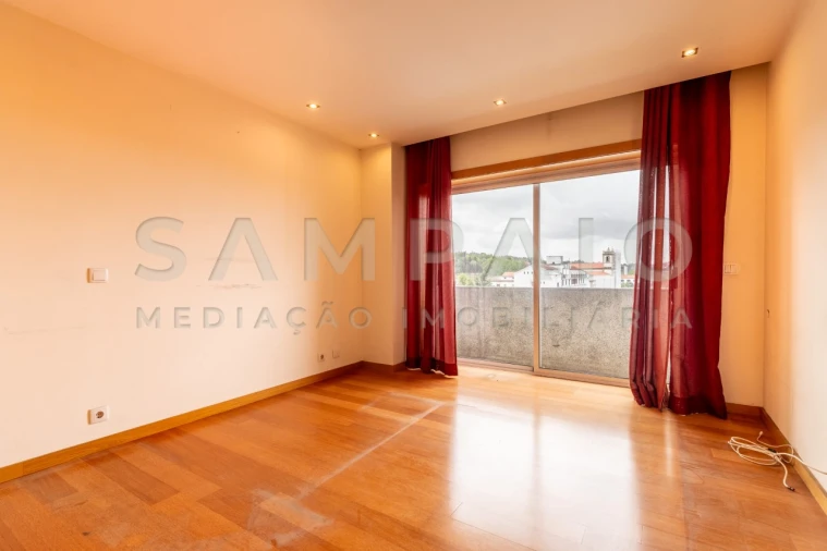Apartamento T4 para Venda em Ermesinde Foto 27