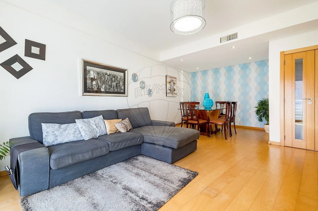 Apartamento T3 para Arrendamento em Odivelas Foto 13