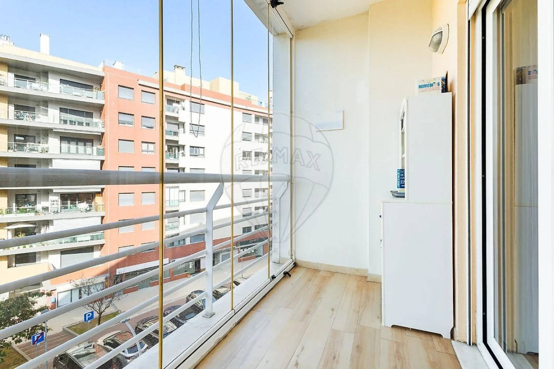 Apartamento T3 para Arrendamento em Odivelas Foto 14