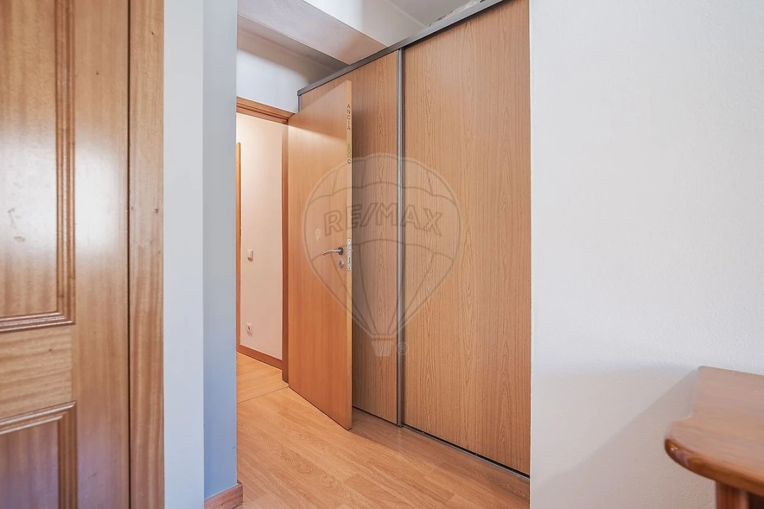 Apartamento T4 para Venda em Paranhos Foto 33