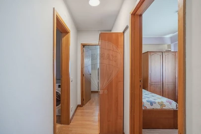 Apartamento T4 para Venda em Paranhos