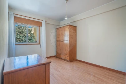 Apartamento T4 para Venda em Paranhos