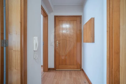 Apartamento T4 para Venda em Paranhos