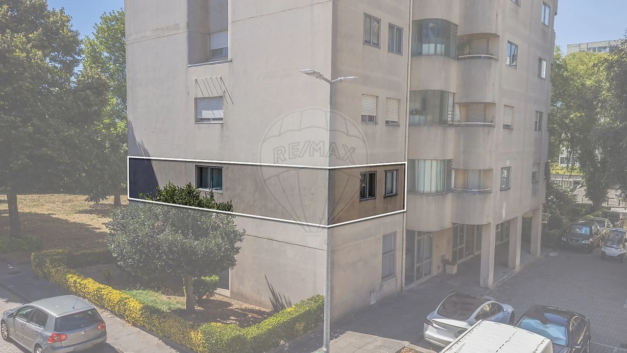 Apartamento T4 para Venda em Paranhos Foto 2