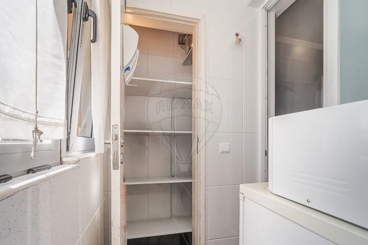 Apartamento T4 para Venda em Paranhos Foto 18