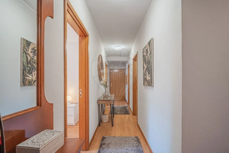 Apartamento T4 para Venda em Paranhos Foto 22