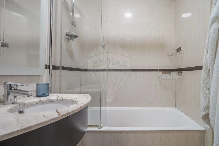 Apartamento T4 para Venda em Paranhos Foto 20