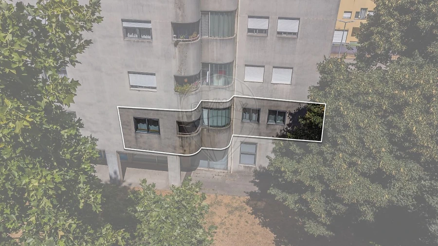 Apartamento T4 para Venda em Paranhos Foto 3