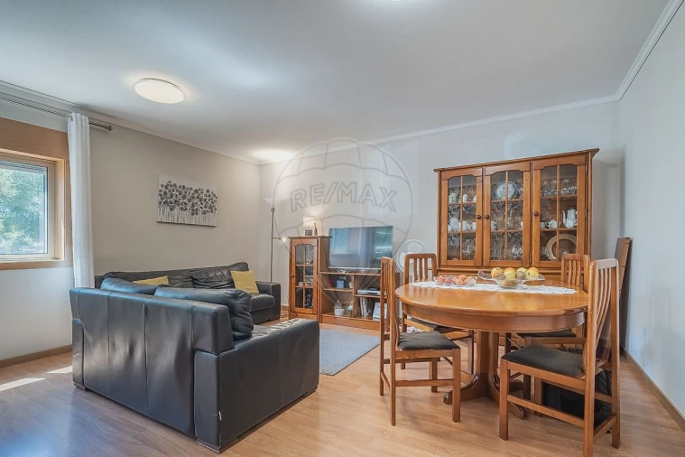 Apartamento T4 para Venda em Paranhos Foto 8