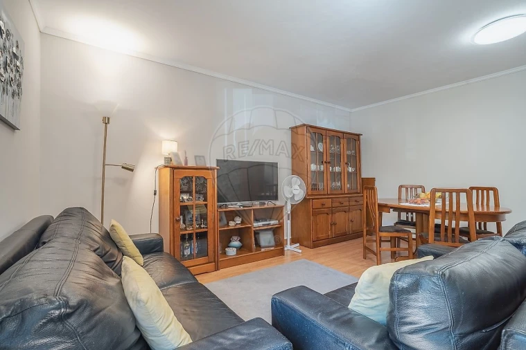 Apartamento T4 para Venda em Paranhos Foto 10