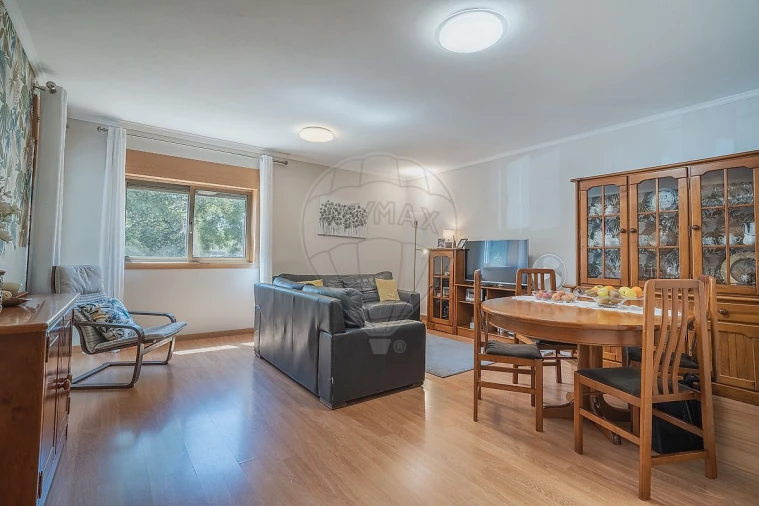 Apartamento T4 para Venda em Paranhos Foto 9