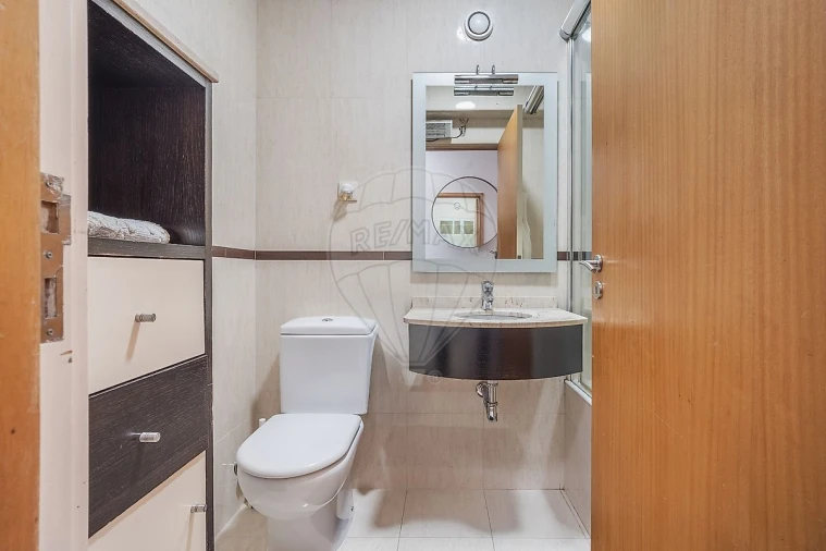 Apartamento T4 para Venda em Paranhos Foto 19