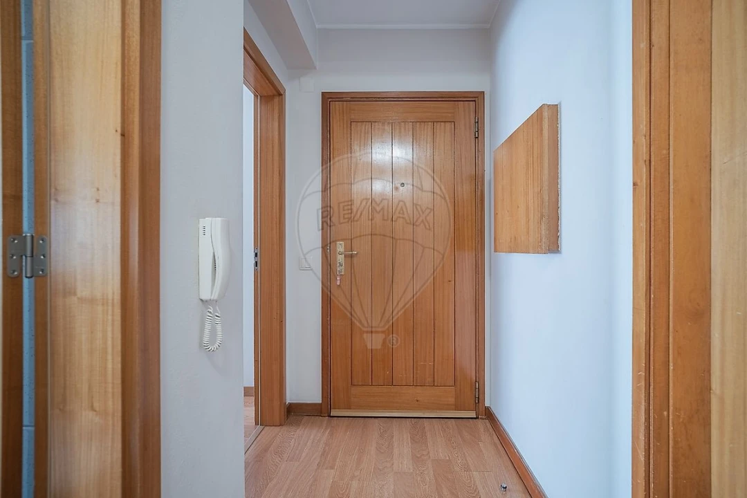 Apartamento T4 para Venda em Paranhos Foto 36