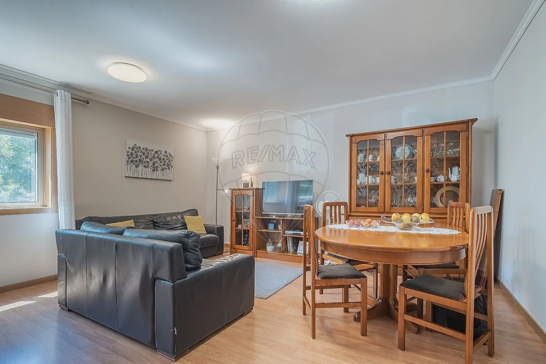 Apartamento T4 para Venda em Paranhos Foto 8