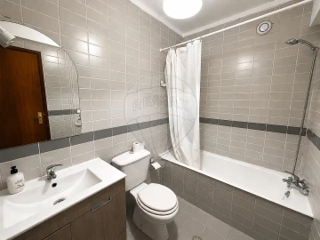 Apartamento T1 para Venda em Mafamude e Vilar do Paraíso