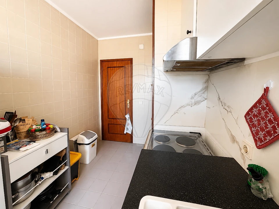 Apartamento T1 para Venda em Mafamude e Vilar do Paraíso Foto 12