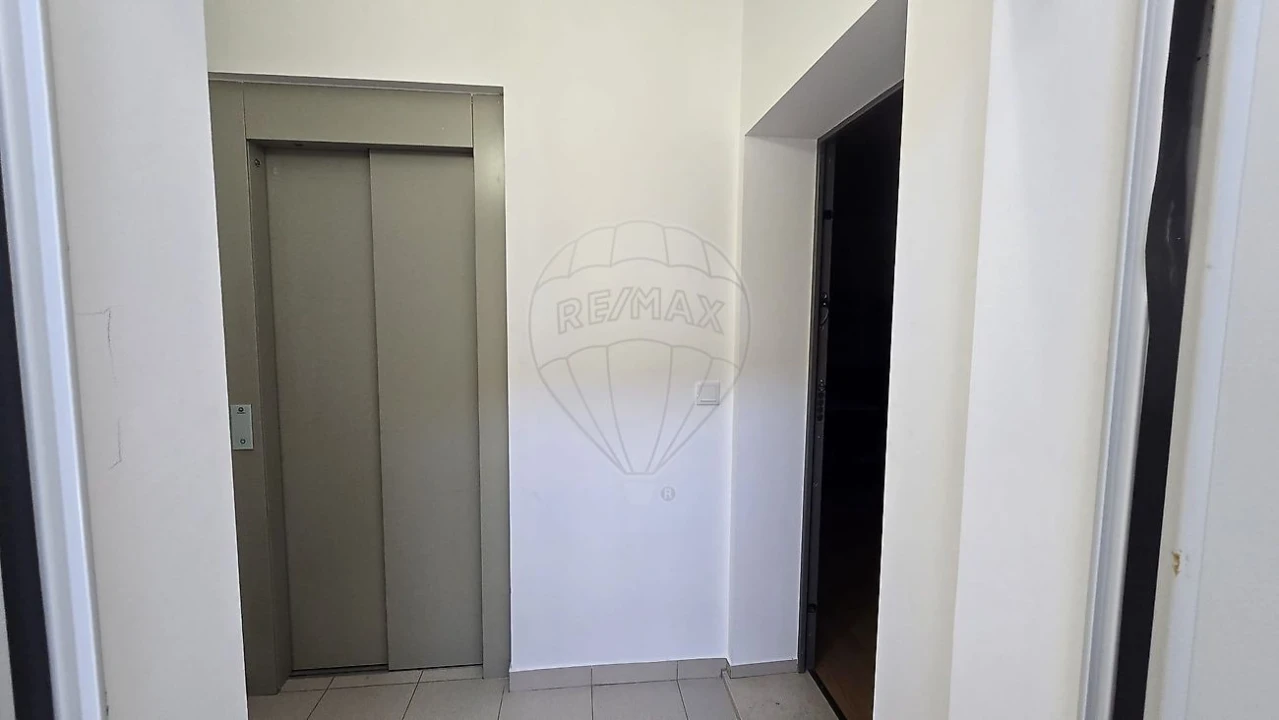 Apartamento T3 para Arrendamento em Vila Nova da Barquinha Foto 5