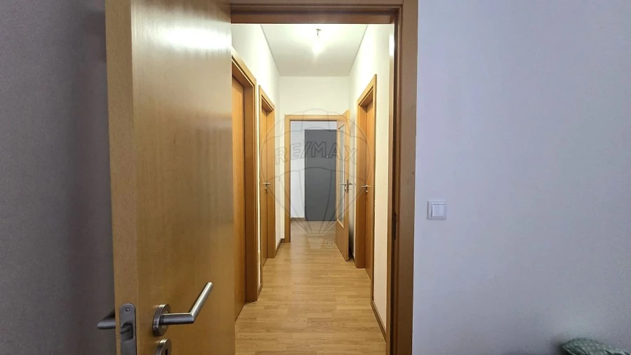 Apartamento T3 para Arrendamento em Vila Nova da Barquinha Foto 4