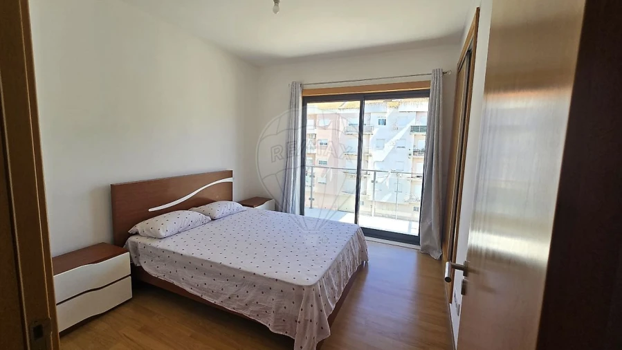 Apartamento T3 para Arrendamento em Vila Nova da Barquinha Foto 12