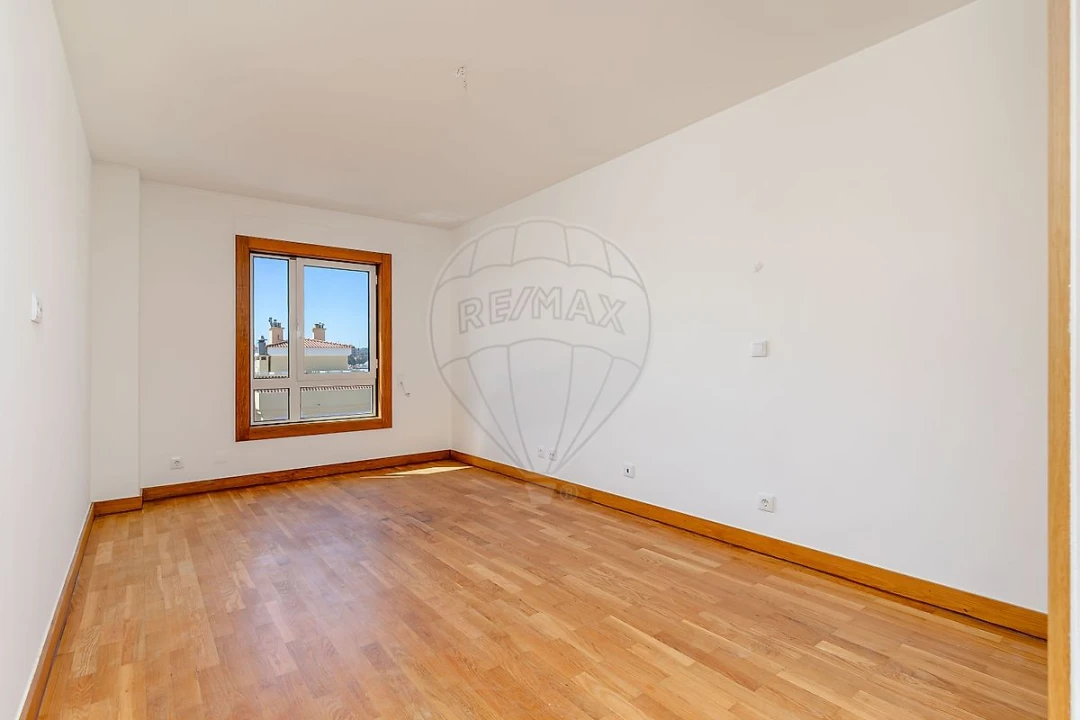 Apartamento T3 para Venda em Lumiar Foto 4