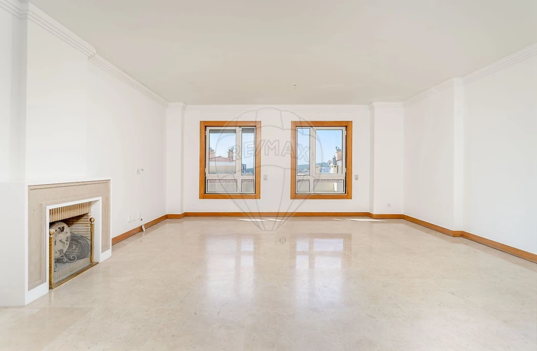 Apartamento T3 para Venda em Lumiar Foto 17