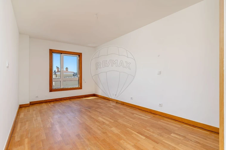 Apartamento T3 para Venda em Lumiar Foto 4